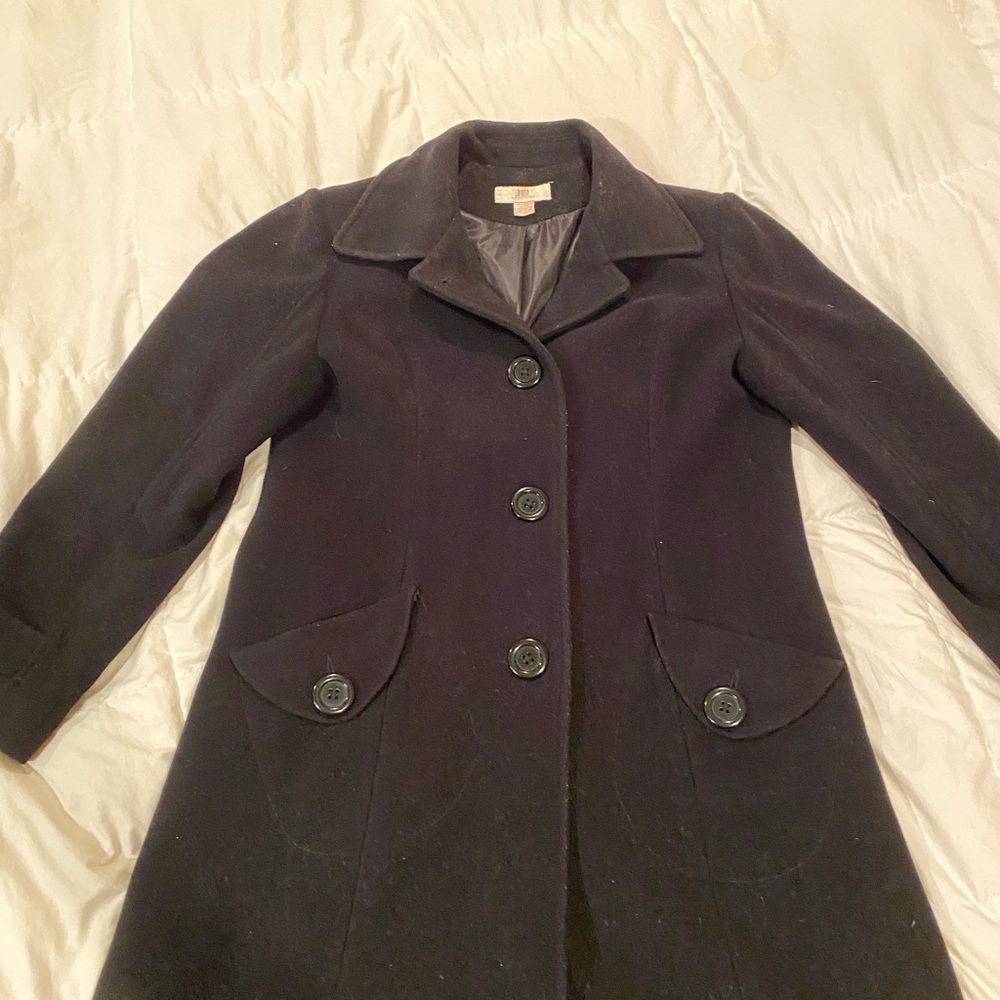 JLo black coat. Can be used for everyday or going to a wedding. Very stylish.